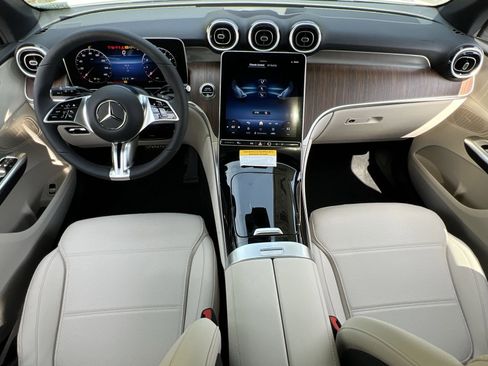 Certified 2025 Mercedes-Benz GLC 300 GLC 300 image 21