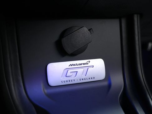 Used 2021 McLaren GT RWD image 49
