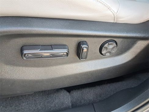 Used 2022 Honda CR-V EX-L image 19