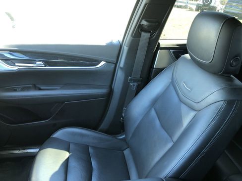 Used 2023 Cadillac XT5 Premium Luxury image 24