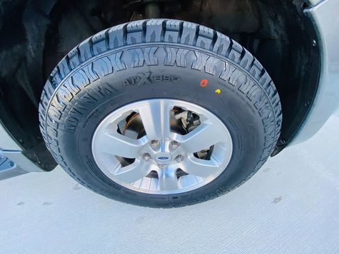 Used 2009 Ford Escape Limited image 37