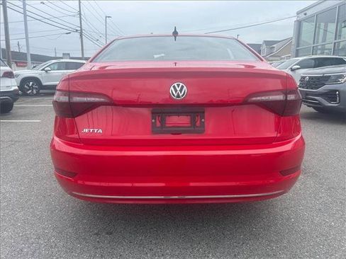 Certified 2020 Volkswagen Jetta SE FWD image 6