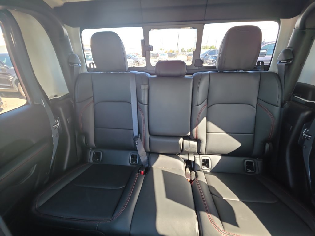 Used 2025 Jeep Gladiator Rubicon w/ Safety Group AWD/4WD image 26