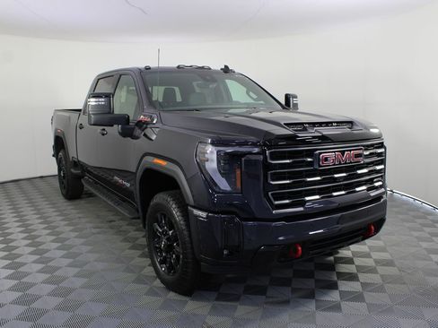 New 2026 GMC Sierra 2500 AT4 w/ AT4 Premium Plus Package AWD/4WD image 31