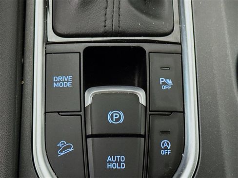 Used 2020 Hyundai Santa Fe SEL w/ Convenience Package image 10