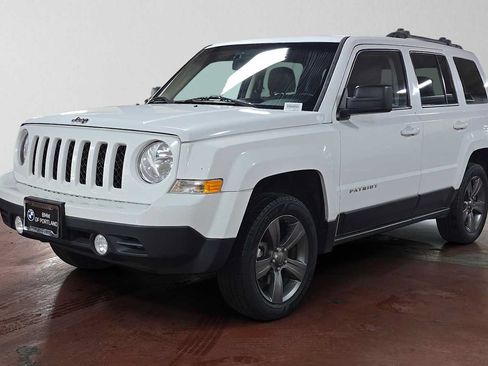 Used 2015 Jeep Patriot High Altitude AWD/4WD image 8