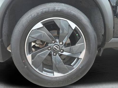 Used 2024 Nissan Rogue SV w/ SV Premium Package AWD/4WD image 37