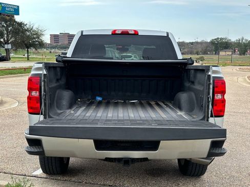 Used 2018 Chevrolet Silverado 1500 LT w/ Texas Edition image 6