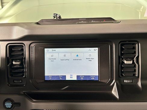 Used 2022 Ford Bronco Big Bend image 21