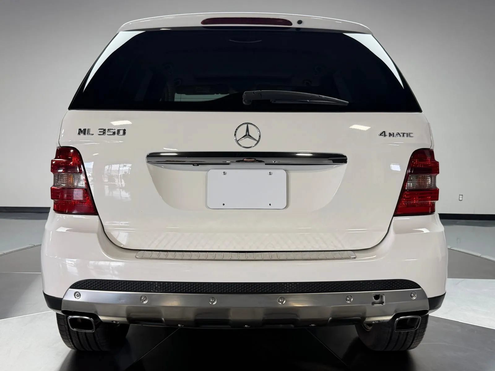 Used 2007 Mercedes-Benz ML 350 4MATIC w/ P2 Pkg image 12