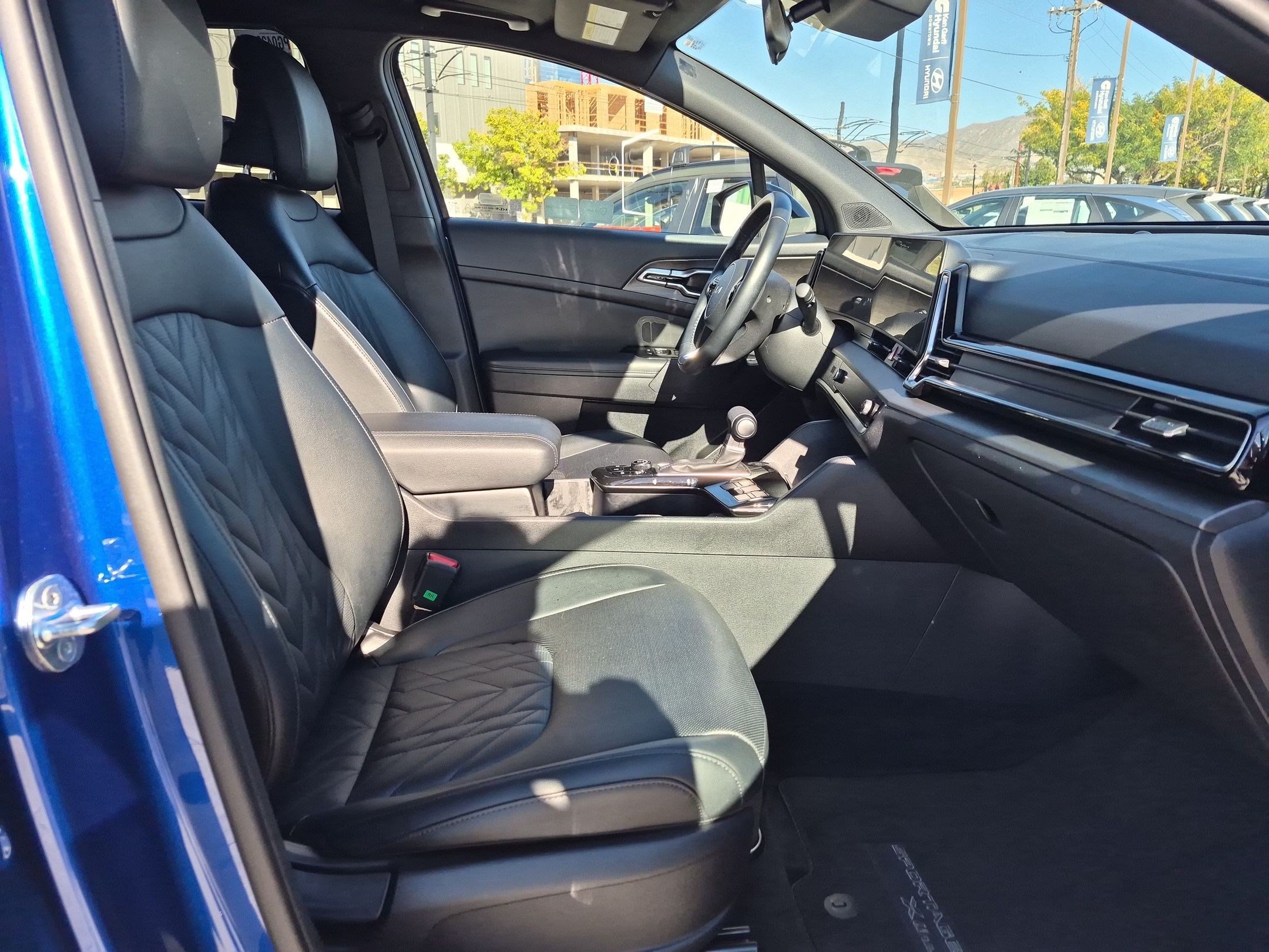 Used 2023 Kia Sportage X-Line w/ X-Line Premium Package AWD/4WD image 31