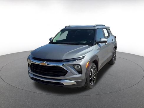 Used 2025 Chevrolet TrailBlazer LT image 5