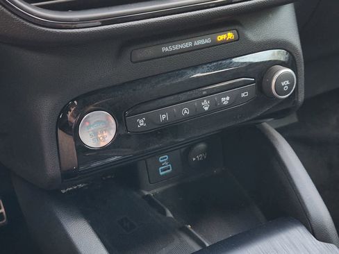 Used 2023 Ford Escape ST-Line Elite w/ Premium Technology Package image 19