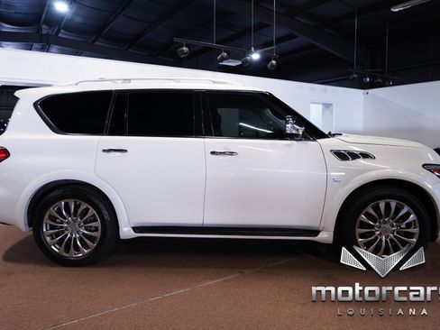 Used 2017 INFINITI QX80 2WD w/ Deluxe Technology Package image 8