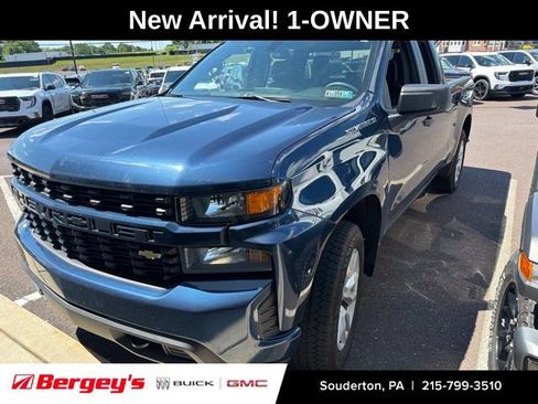 Used 2022 Chevrolet Silverado 1500 Custom AWD/4WD image 1