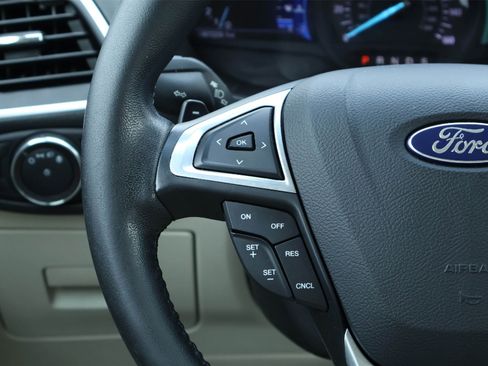 Used 2017 Ford Edge Titanium w/ Equipment Group 301A image 22