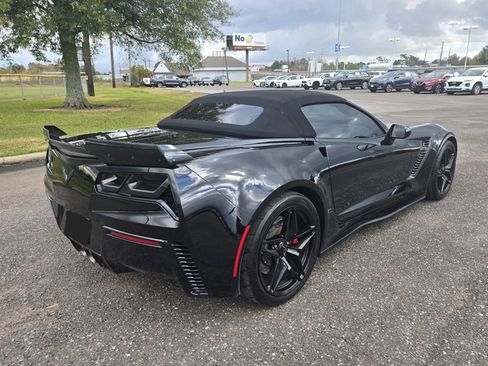 Used 2016 Chevrolet Corvette Z06 w/ 3LZ Preferred Equipment Group image 7