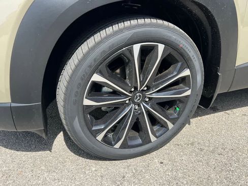 Used 2025 MAZDA CX-50 AWD 2.5 Turbo w/ Premium Pkg image 9