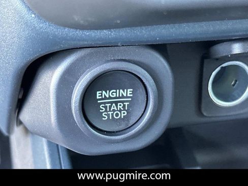 New 2025 Ford Maverick Lobo image 32