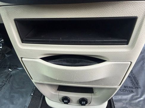 Used 2018 Dodge Grand Caravan SE w/ UConnect Hands-Free Group FWD image 55