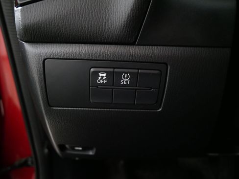 Used 2016 MAZDA MAZDA3 i Sport image 26