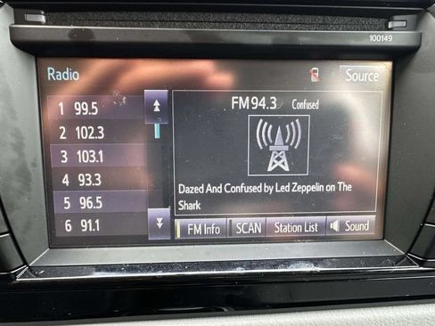 Used 2014 Toyota Corolla LE FWD image 22
