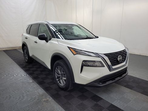 Used 2021 Nissan Rogue S FWD image 13