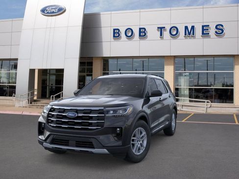 New 2025 Ford Explorer Active w/ Active Comfort Package image 2