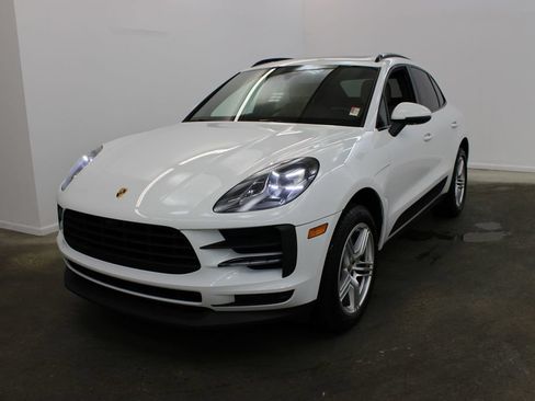 Certified 2021 Porsche Macan S AWD/4WD image 1