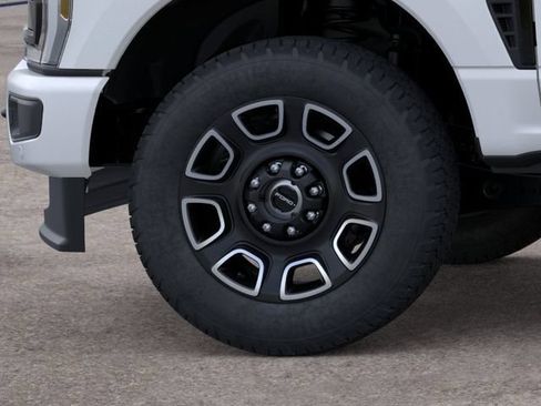 Used 2025 Ford F250 Platinum AWD/4WD image 19