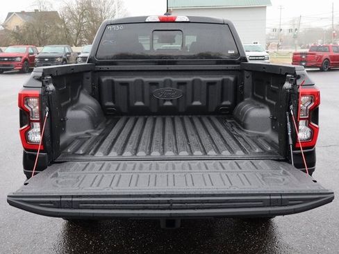 New 2025 Ford Ranger Lariat w/ Black Appearance Package image 19