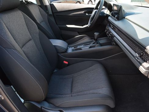 Used 2025 Honda Accord SE image 20