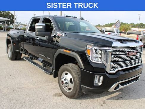 Used 2023 GMC Sierra 3500 Denali w/ Denali Ultimate Package image 14