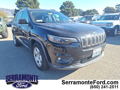 Used 2019 Jeep Cherokee Latitude w/ Cold Weather Group