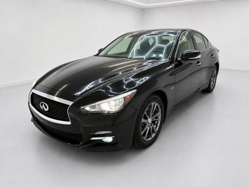 Used 2017 INFINITI Q50 Signature Edition w/ All Weather Package (L93) AWD/4WD image 7