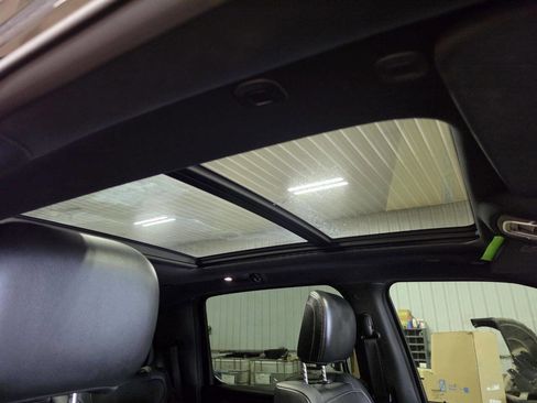 Used 2021 RAM 1500 Sport w/ Leather & Sound Group AWD/4WD image 17