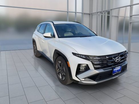 Certified 2026 Hyundai Tucson SEL FWD image 3