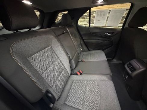 Used 2024 Chevrolet Equinox LT AWD/4WD image 34