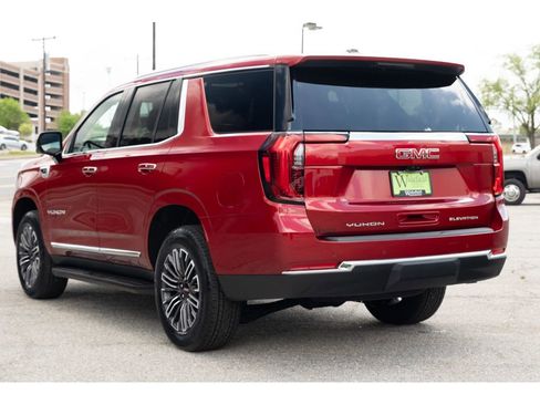 New 2026 GMC Yukon Elevation image 6