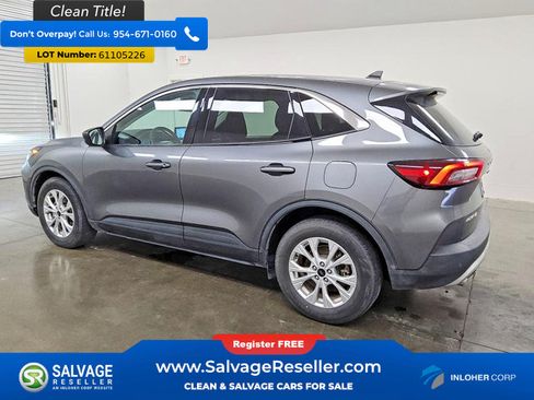 Used 2023 Ford Escape Active w/ Cold Weather Package FWD image 3