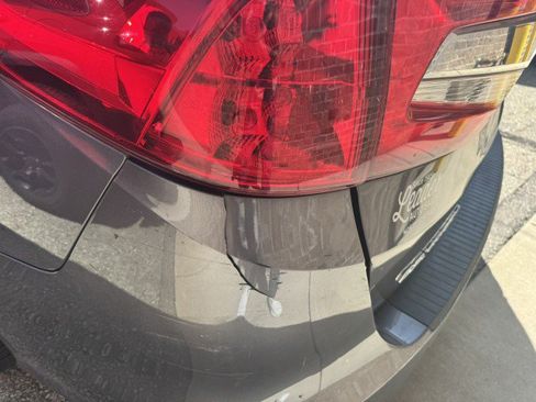 Used 2019 Honda Odyssey LX image 4