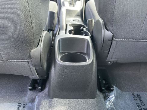 Used 2015 Chevrolet Sonic LT FWD image 17