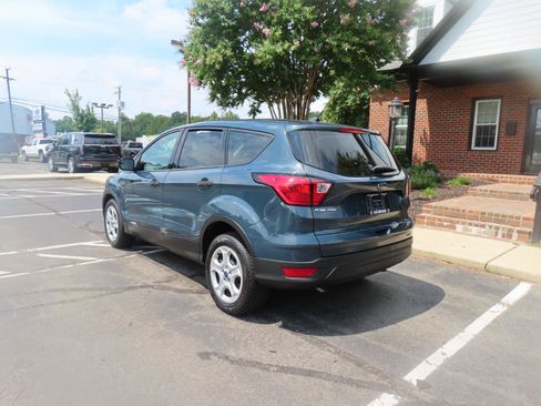 Used 2019 Ford Escape S FWD image 5