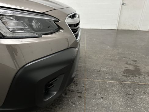 Used 2022 Subaru Outback 2.5i image 2