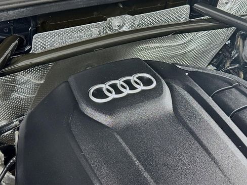 Used 2019 Audi Q5 2.0T Premium Plus w/ Premium Plus Package AWD/4WD image 45