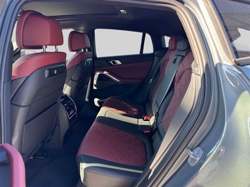 Certified 2024 BMW X6 xDrive40i w/ Premium Package image 11