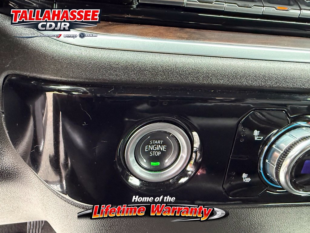 Used 2024 GMC Sierra 1500 SLT AWD/4WD image 29