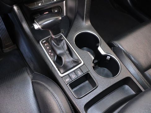 Used 2022 Kia Sportage EX image 7