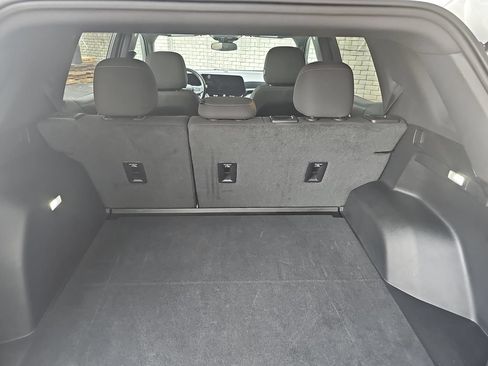 Used 2026 Chevrolet Equinox LT FWD image 12