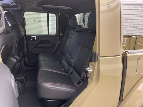 New 2026 Jeep Gladiator Rubicon image 17